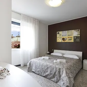  Appartamento Brick House Italia